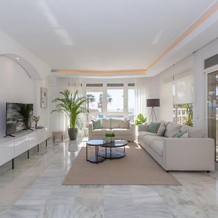 Eden Costa Lago Primera Linea De Mar Torremolinos Exterior foto
