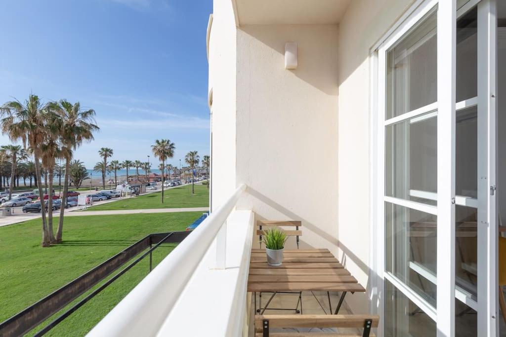 Eden Costa Lago Primera Linea De Mar Torremolinos Exterior foto