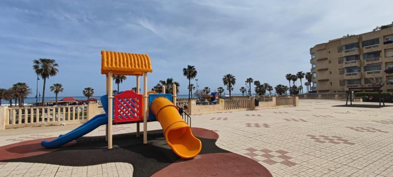 Eden Costa Lago Primera Linea De Mar Torremolinos Exterior foto